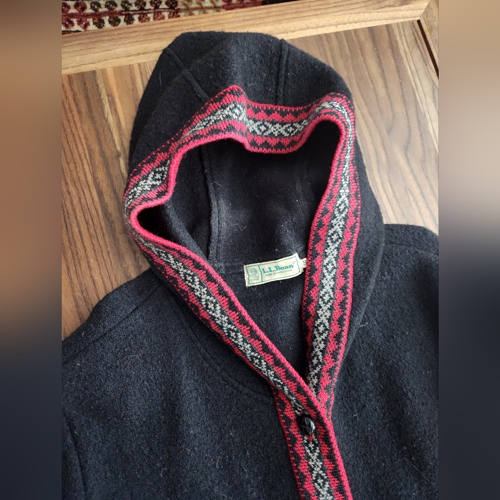 L.L. Bean Wool Coat S View 4